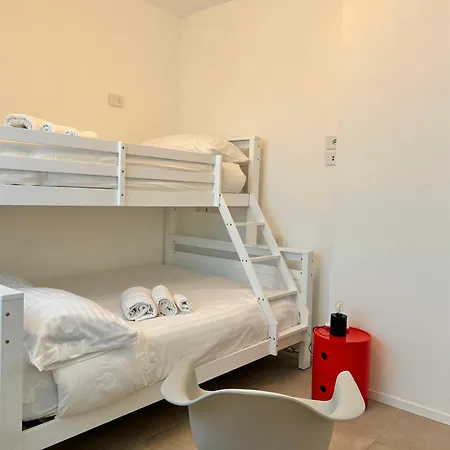 La Torre Del Porto アパート リッチョーネ