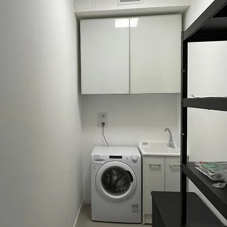 La Torre Del Porto Apartment *