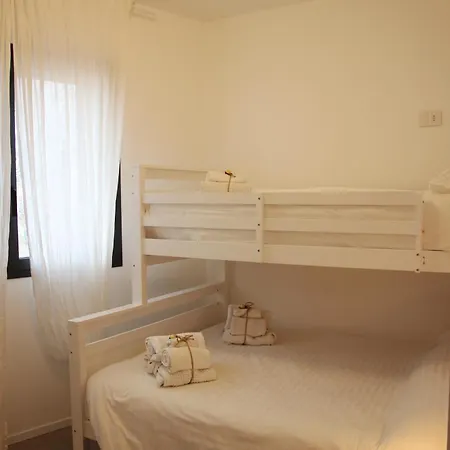 La Torre Del Porto Apartment